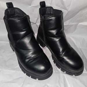 Girl's Black Ankle Boots